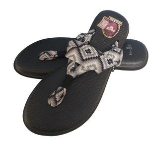 NWT Sanuk Yoga Mat Sling Back Flat Sandal Gray Black White Print New Sz 7